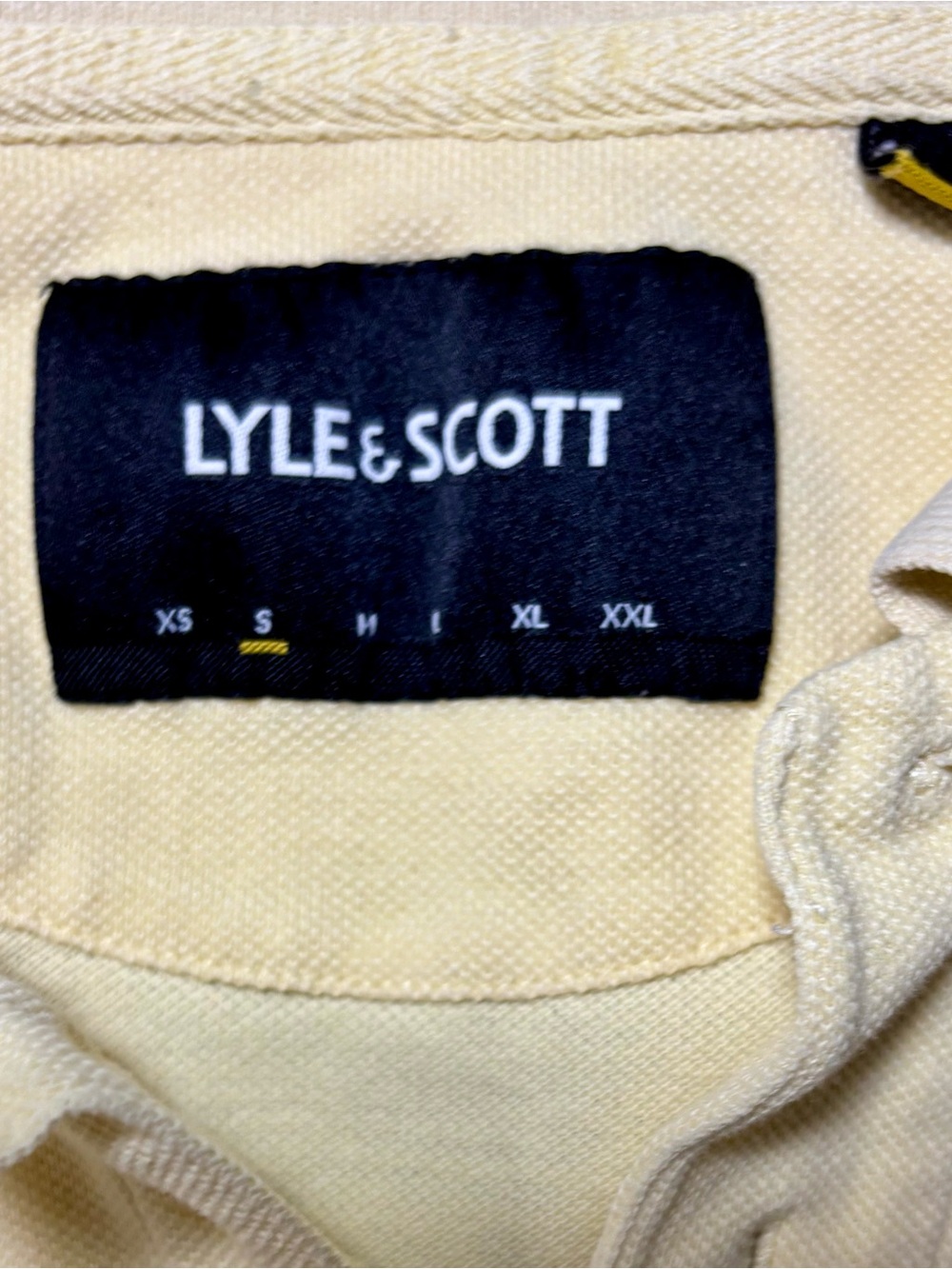 2 Lyle & Scott Men's S Yellow and Coral Solid Short Sleeve Knit Polos - Picture 4 of 7